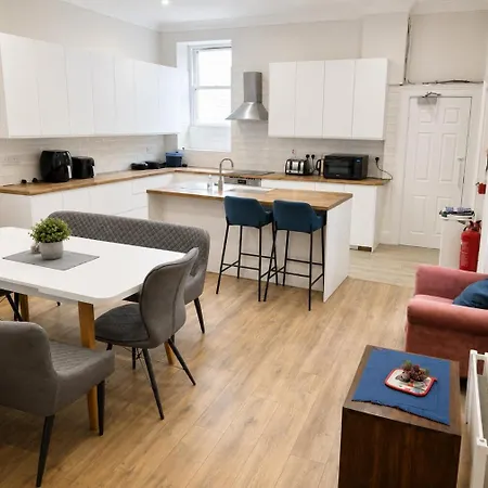 Modern In The Heart Of 4 Shared Apartment Thurles